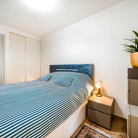 Apartment Modern 3-bedroom Haven In Almendros San Pedro Marbella